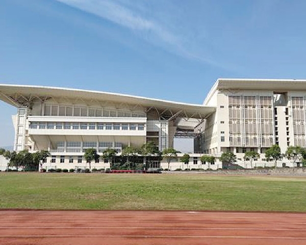 上海市体育学院图书馆